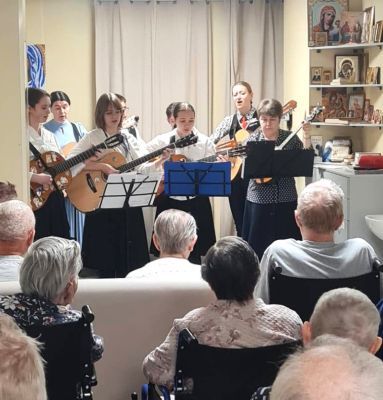 Концерт для наших пациентов!