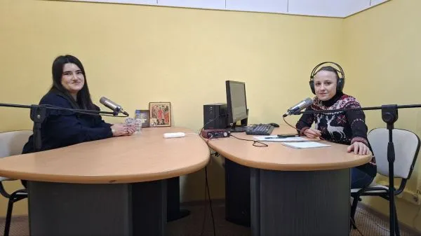 Гастроэнтеролог клиники «СитиДок» Нубар Нагиева выступила в эфире радио «Воскресение» 